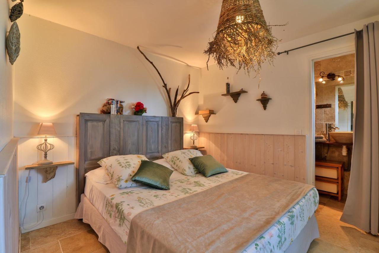 Le Mazet De Tourrettes Bed & Breakfast Exterior photo