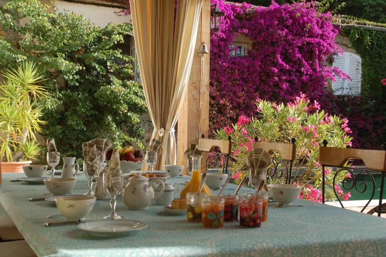 Le Mazet De Tourrettes Bed & Breakfast Exterior photo